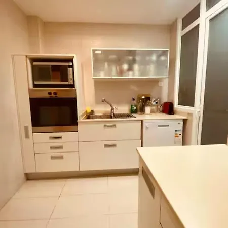 Fantastic 3 Bedrooms Apartman Barcelona